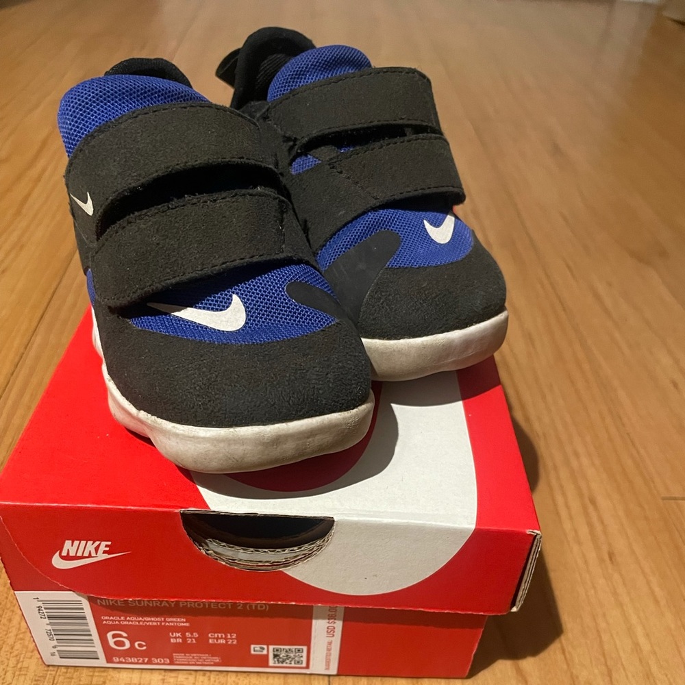 nike sneakers